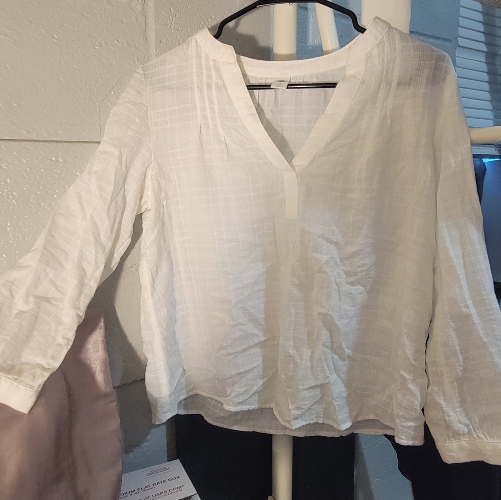 Old Navy White V-Neck Blouse
